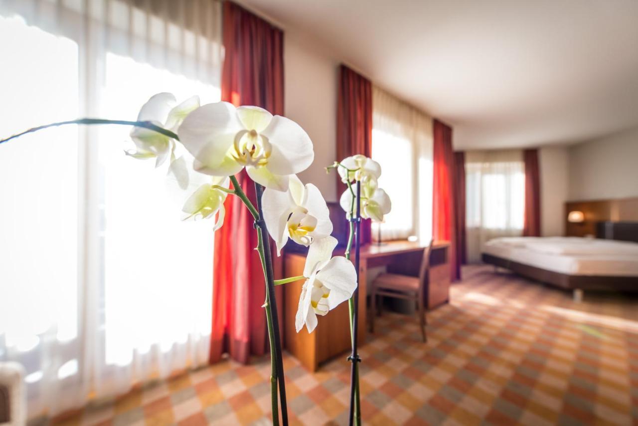 קמפו טורס Hotel Tubris מראה חיצוני תמונה
