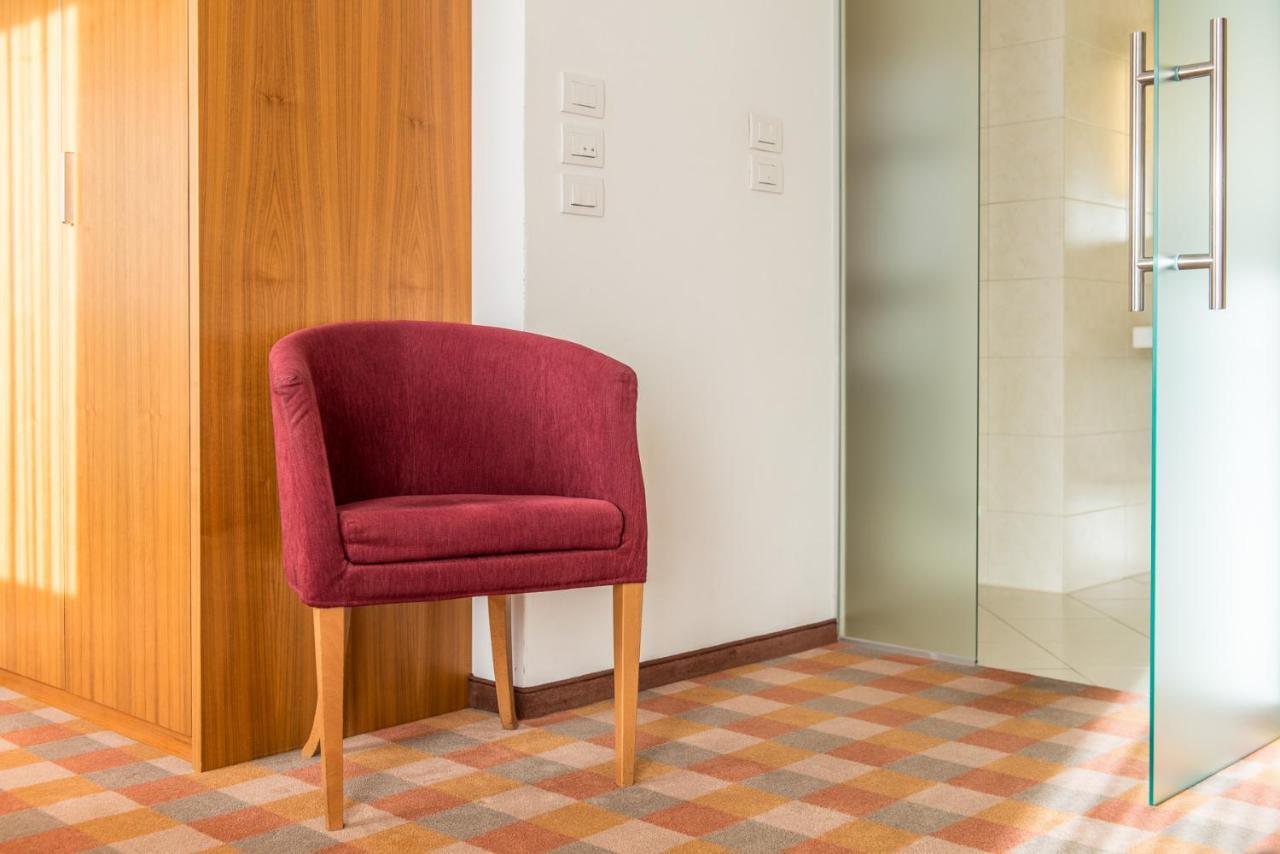 קמפו טורס Hotel Tubris מראה חיצוני תמונה