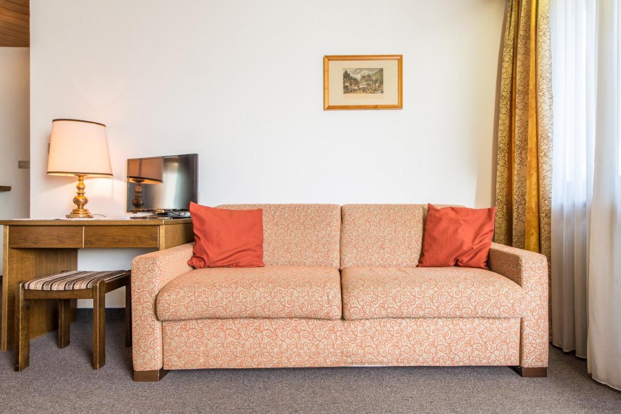 קמפו טורס Hotel Tubris מראה חיצוני תמונה